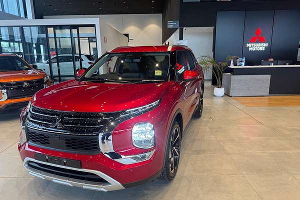 2025 Mitsubishi Outlander PHEV Aspire ZM