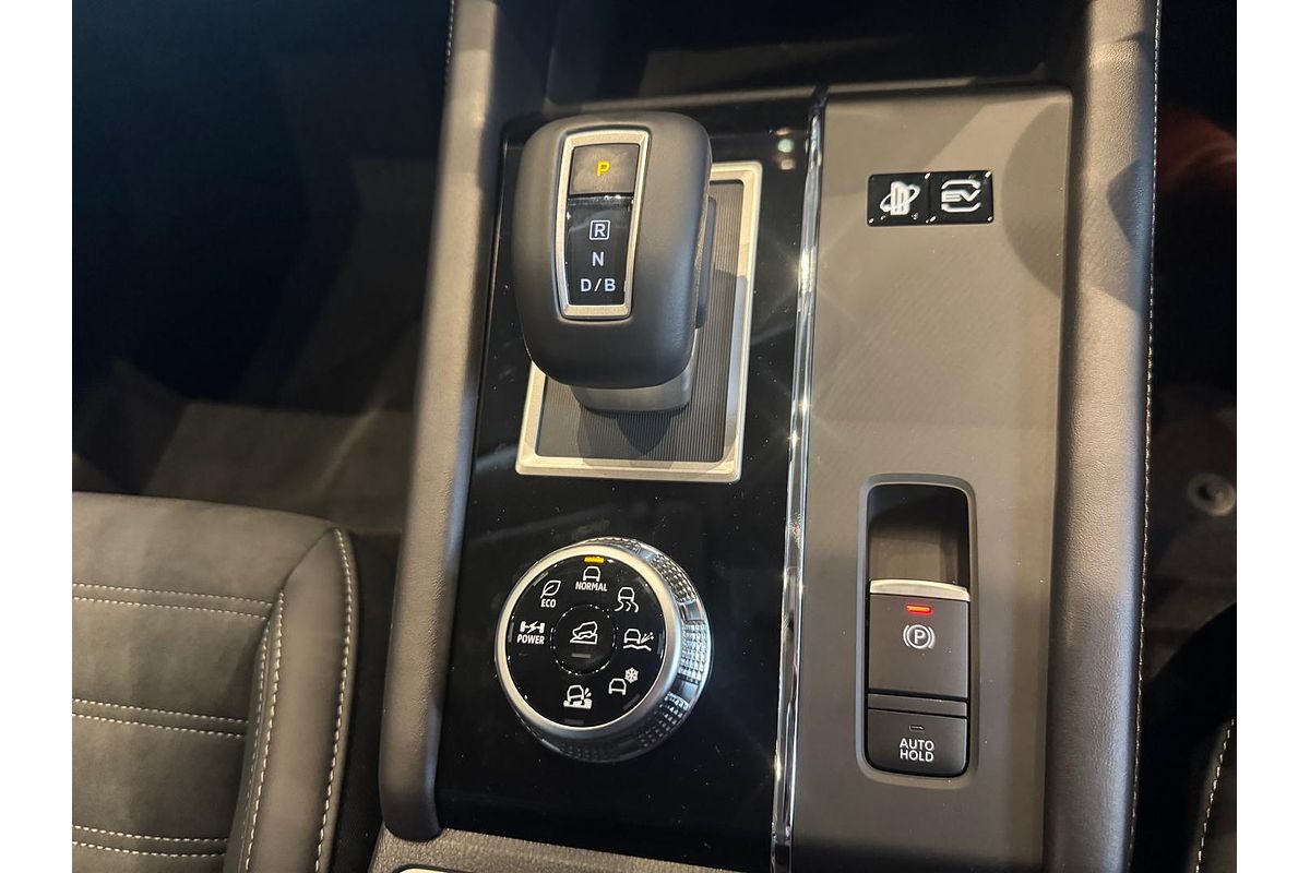 2025 Mitsubishi Outlander PHEV Aspire ZM