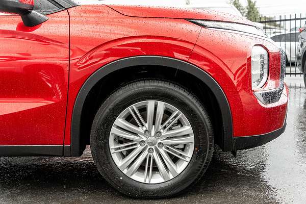 2024 Mitsubishi Outlander ES ZM
