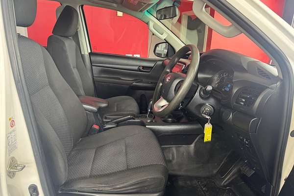 2017 Toyota Hilux Workmate GUN125R 4X4