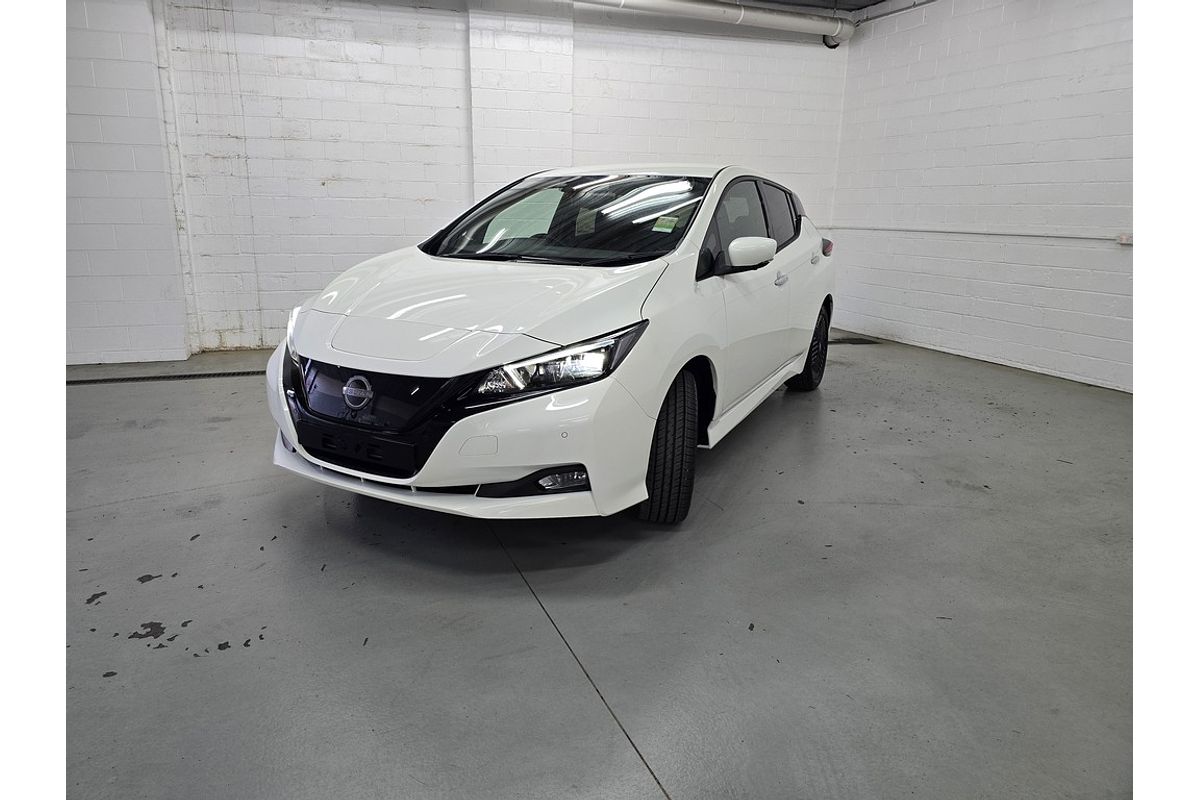 Nissan LEAF EV MY23 39KW
