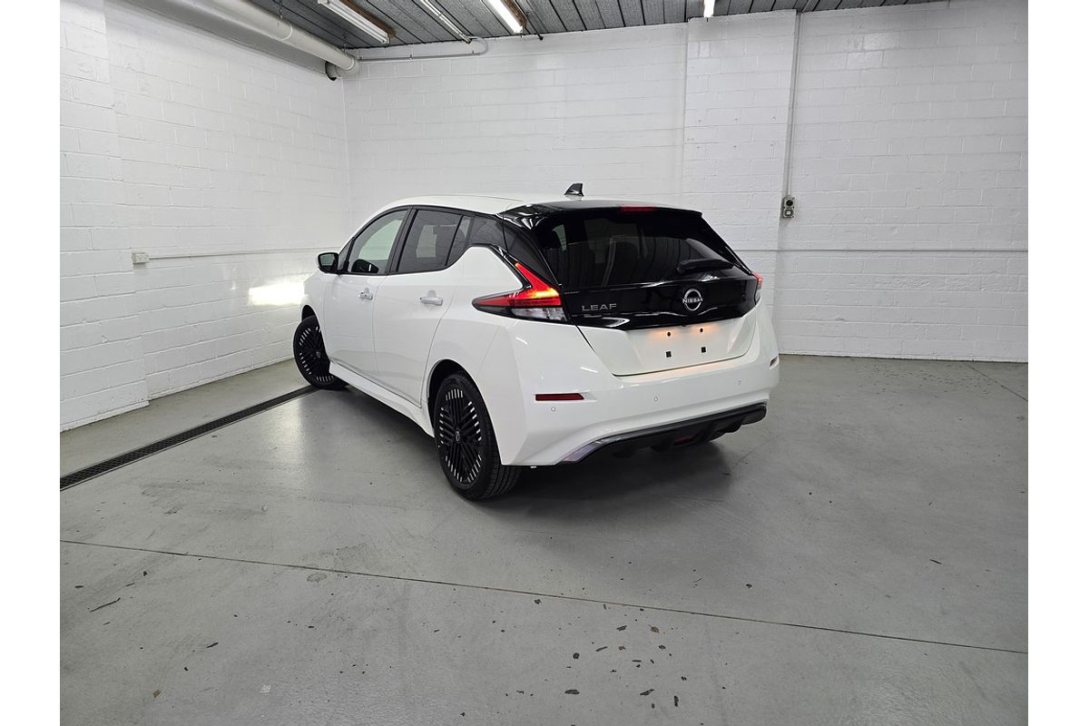 Nissan LEAF EV MY23 39KW