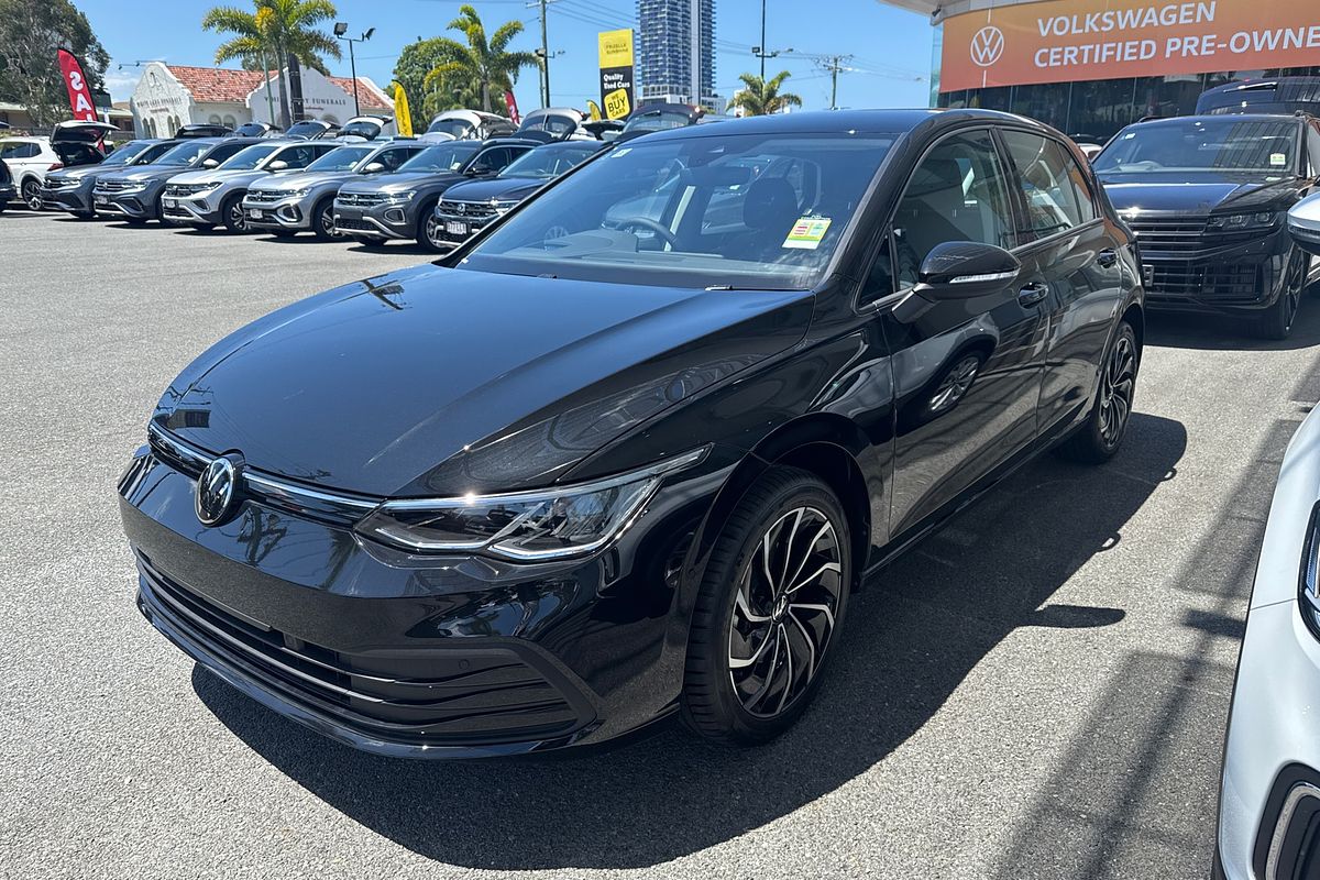2024 Volkswagen Golf 110TSI Life 8