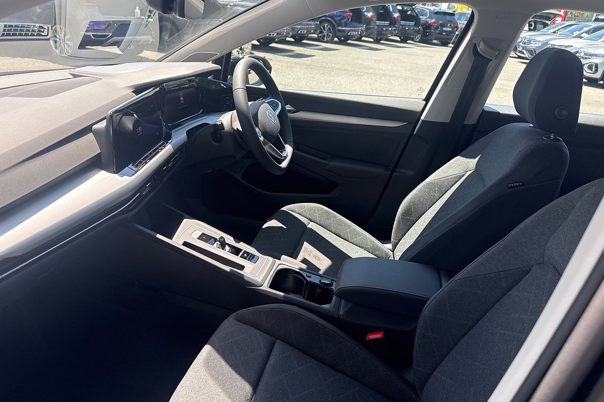 2024 Volkswagen Golf 110TSI Life 8
