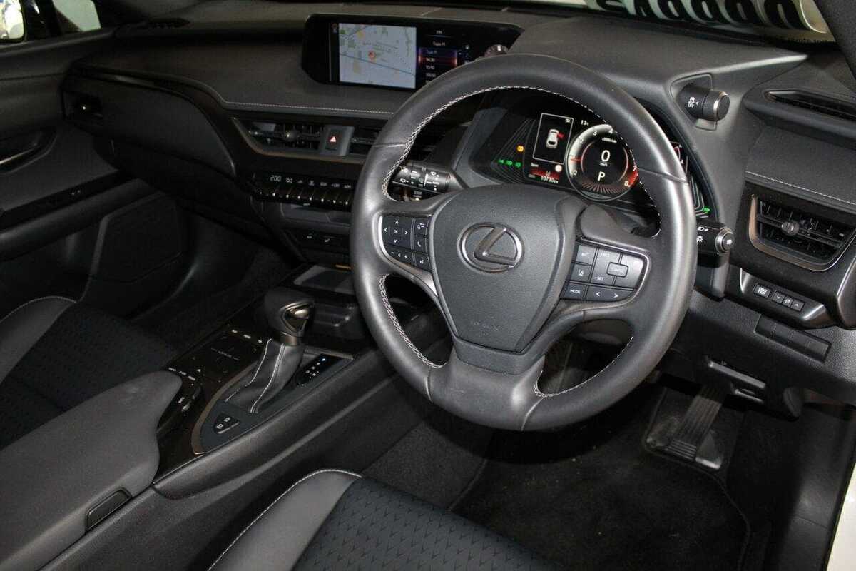 2018 Lexus UX UX200 Luxury MZAA10R