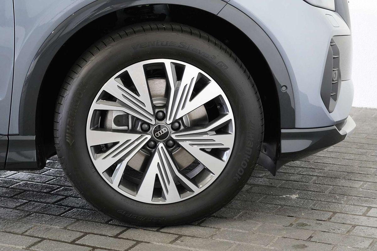 2024 Audi Q4 e-tron 45 F4