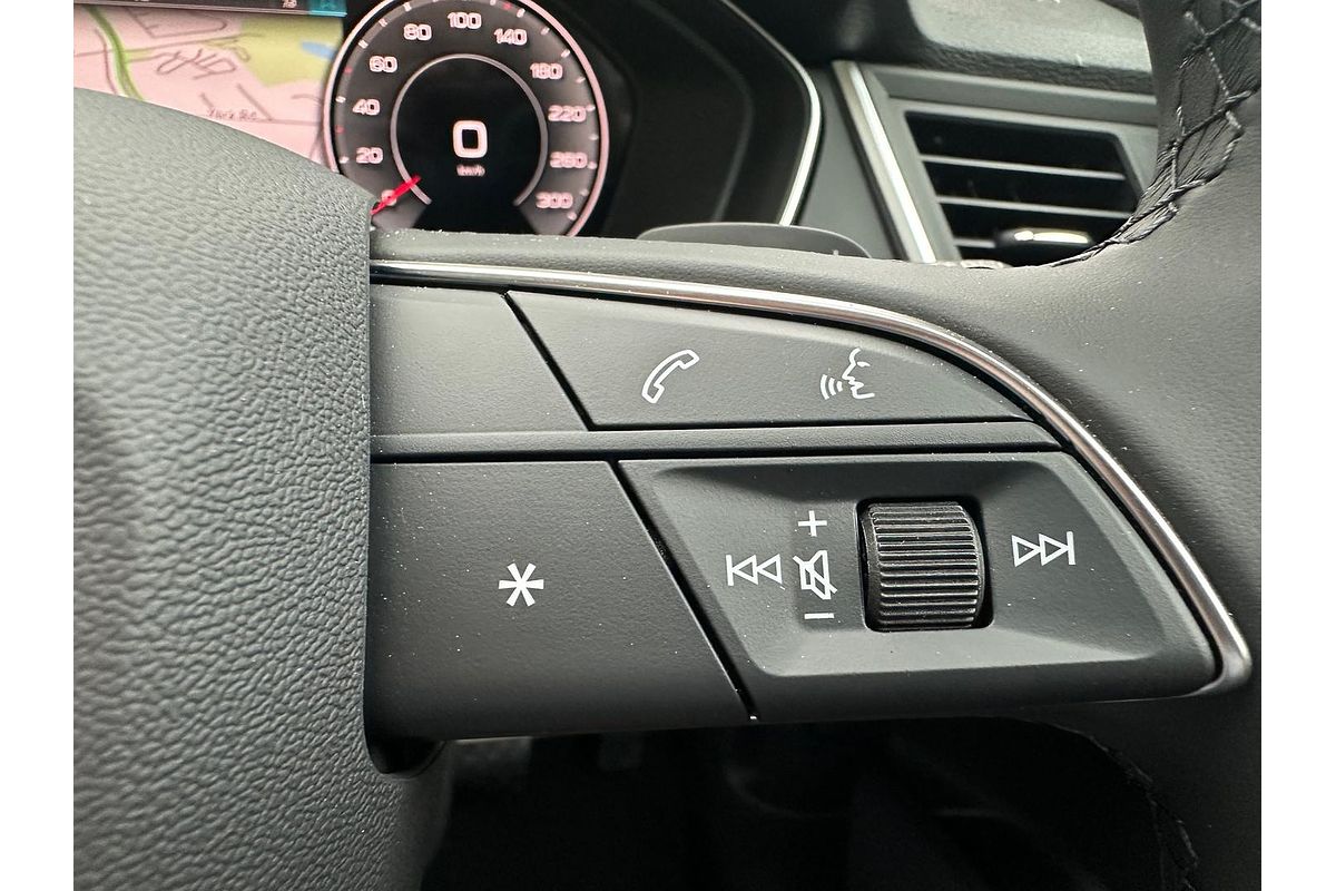 2024 Audi Q5 35 TDI FY
