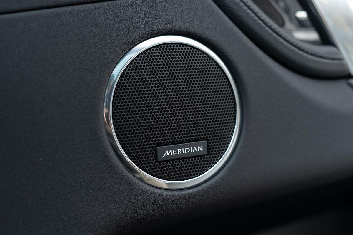 2024 Land Rover Discovery Sport P250 Dynamic SE L550