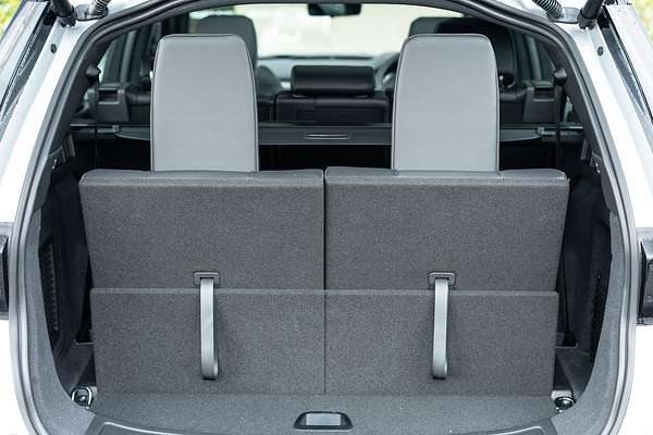2024 Land Rover Discovery Sport P250 Dynamic SE L550