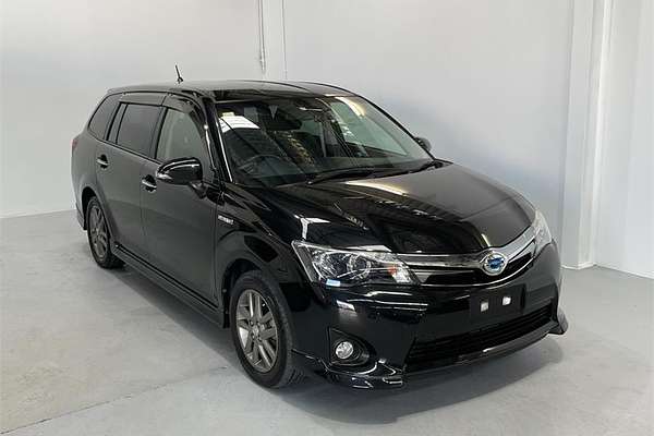 2015 Toyota Corolla Fielder Hybrid Fielder Hybrid WxB NKE165