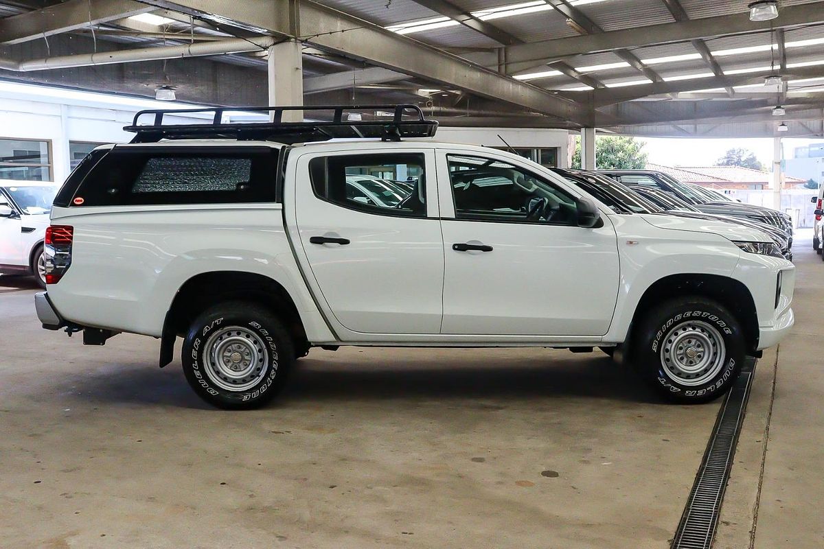 2020 Mitsubishi Triton GLX MR 4X4