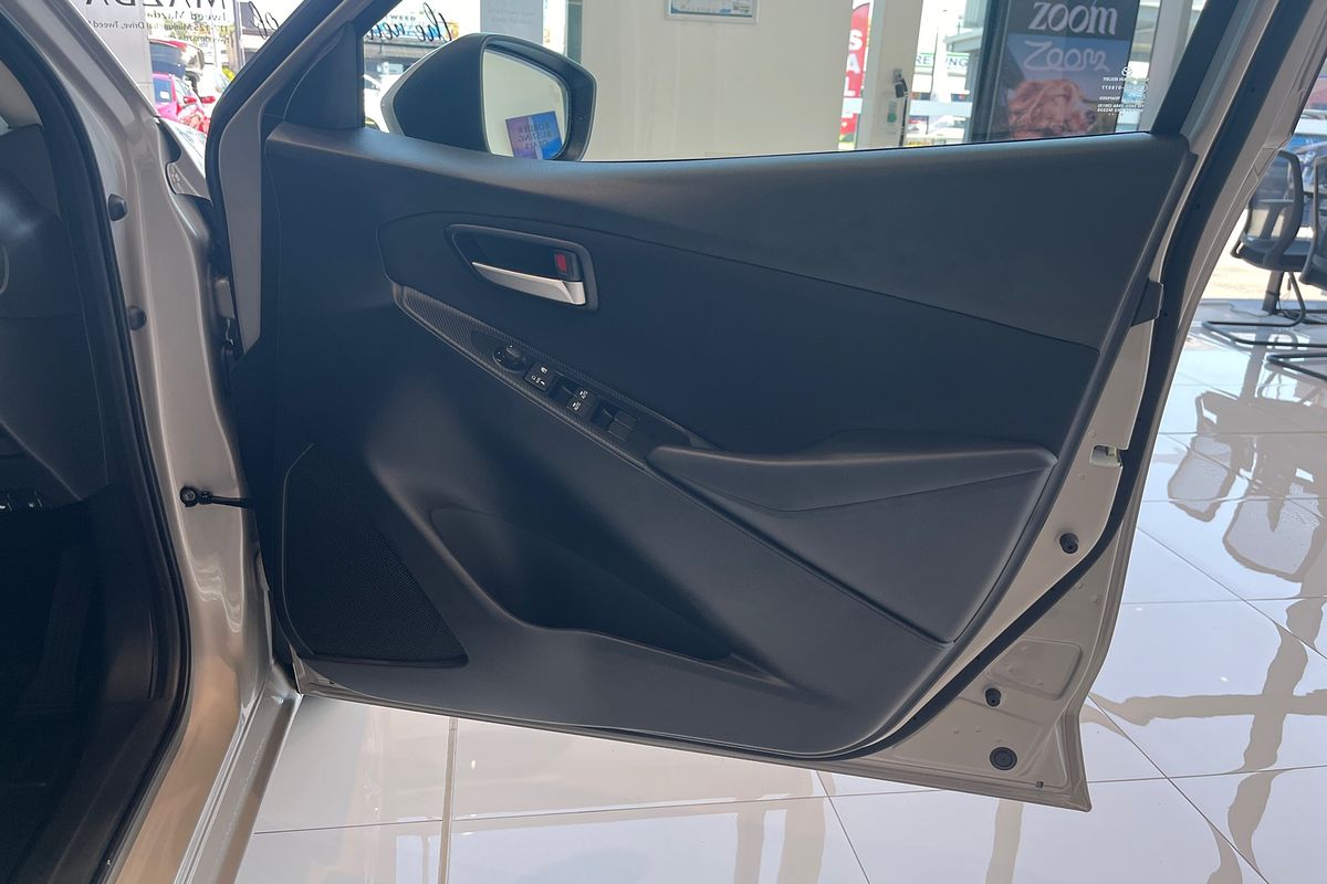 2024 Mazda 2 G15 Pure DJ Series