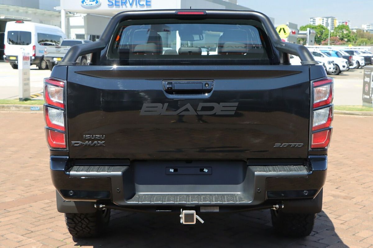 2024 Isuzu D-MAX BLADE 4X4