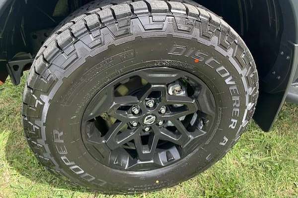 2024 Nissan Navara PRO-4X Warrior D23 4X4