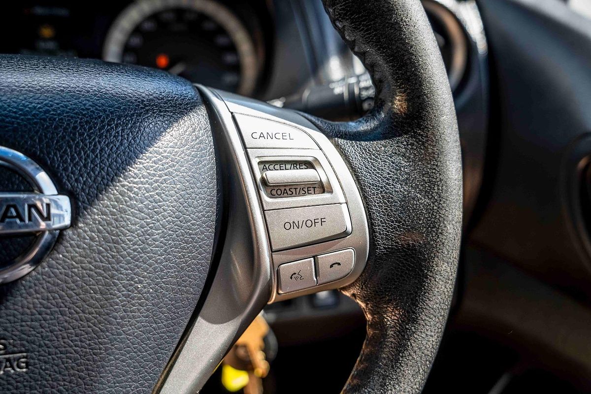 2015 Nissan Navara ST D23 4X4
