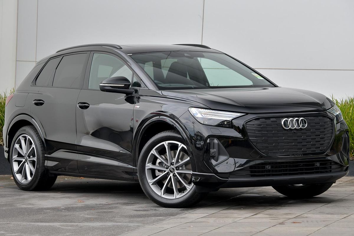 2024 Audi Q4 e-tron 55 F4