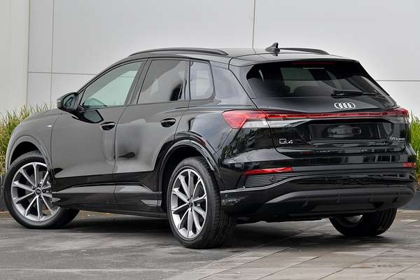 2024 Audi Q4 e-tron 55 F4