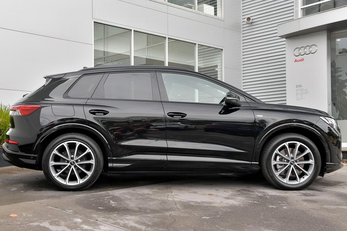 2024 Audi Q4 e-tron 55 F4