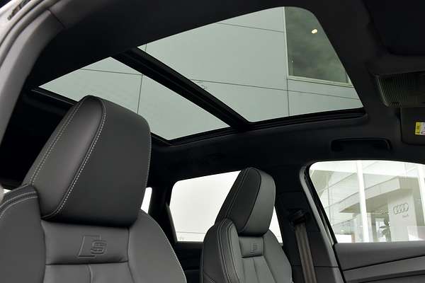2024 Audi Q4 e-tron 55 F4