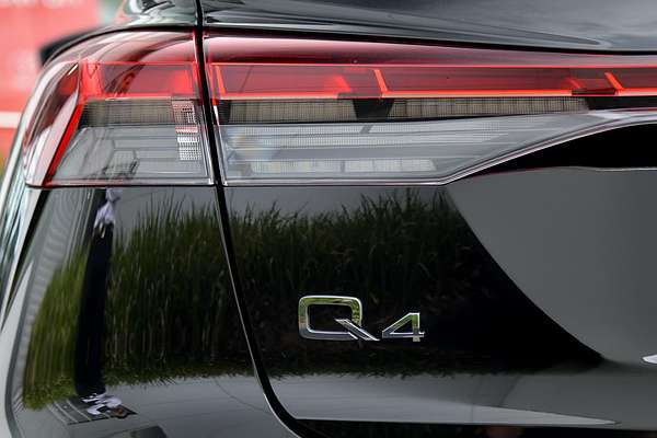 2024 Audi Q4 e-tron 55 F4