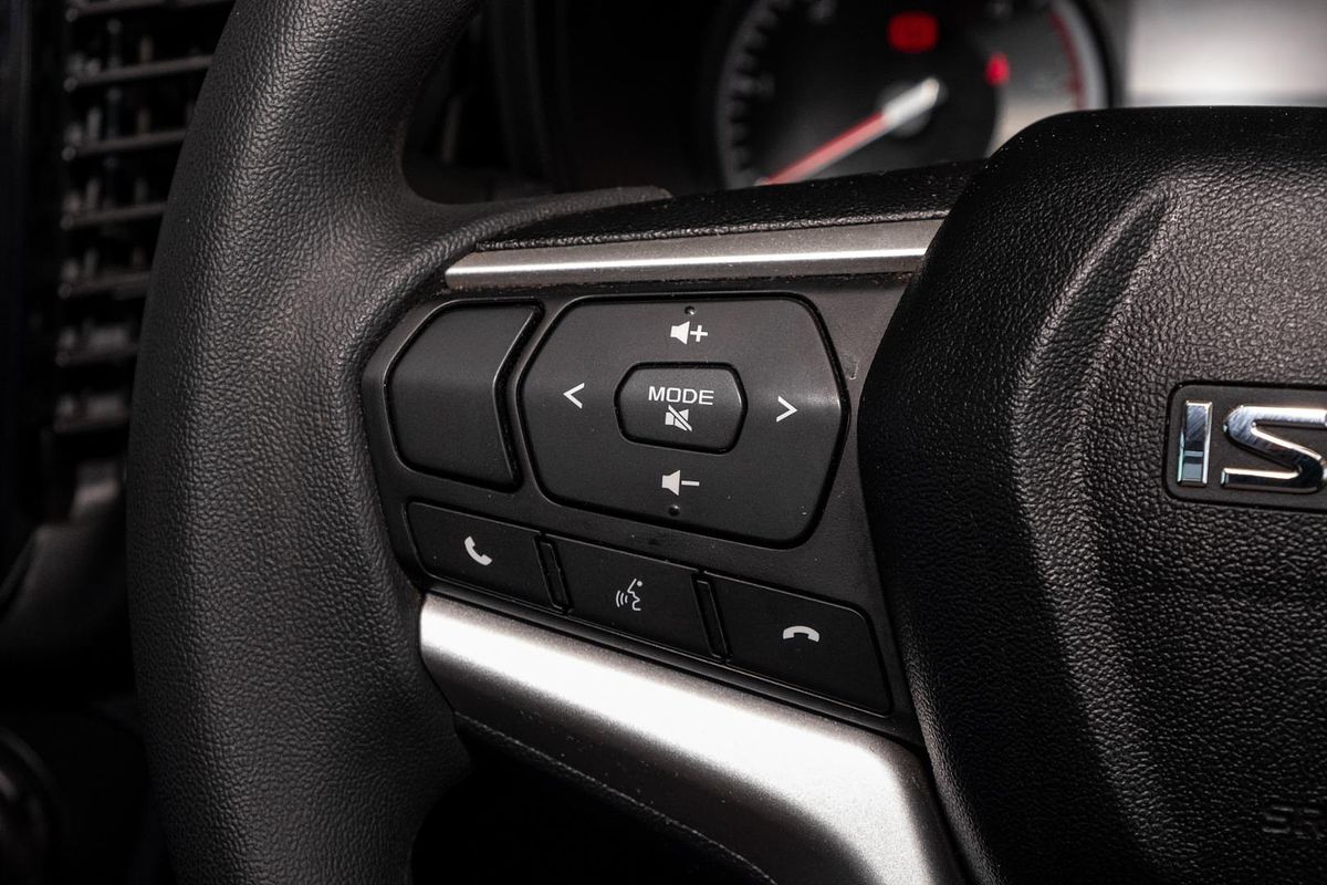 2022 Isuzu D-MAX SX High Ride Rear Wheel Drive