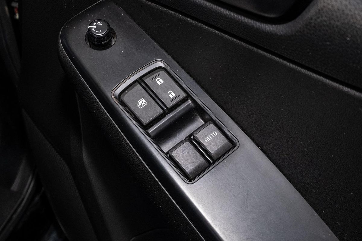 2022 Isuzu D-MAX SX High Ride Rear Wheel Drive