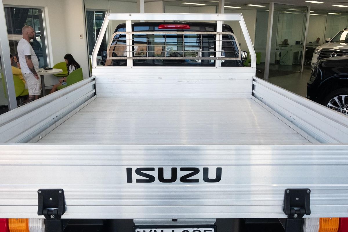 2022 Isuzu D-MAX SX High Ride Rear Wheel Drive