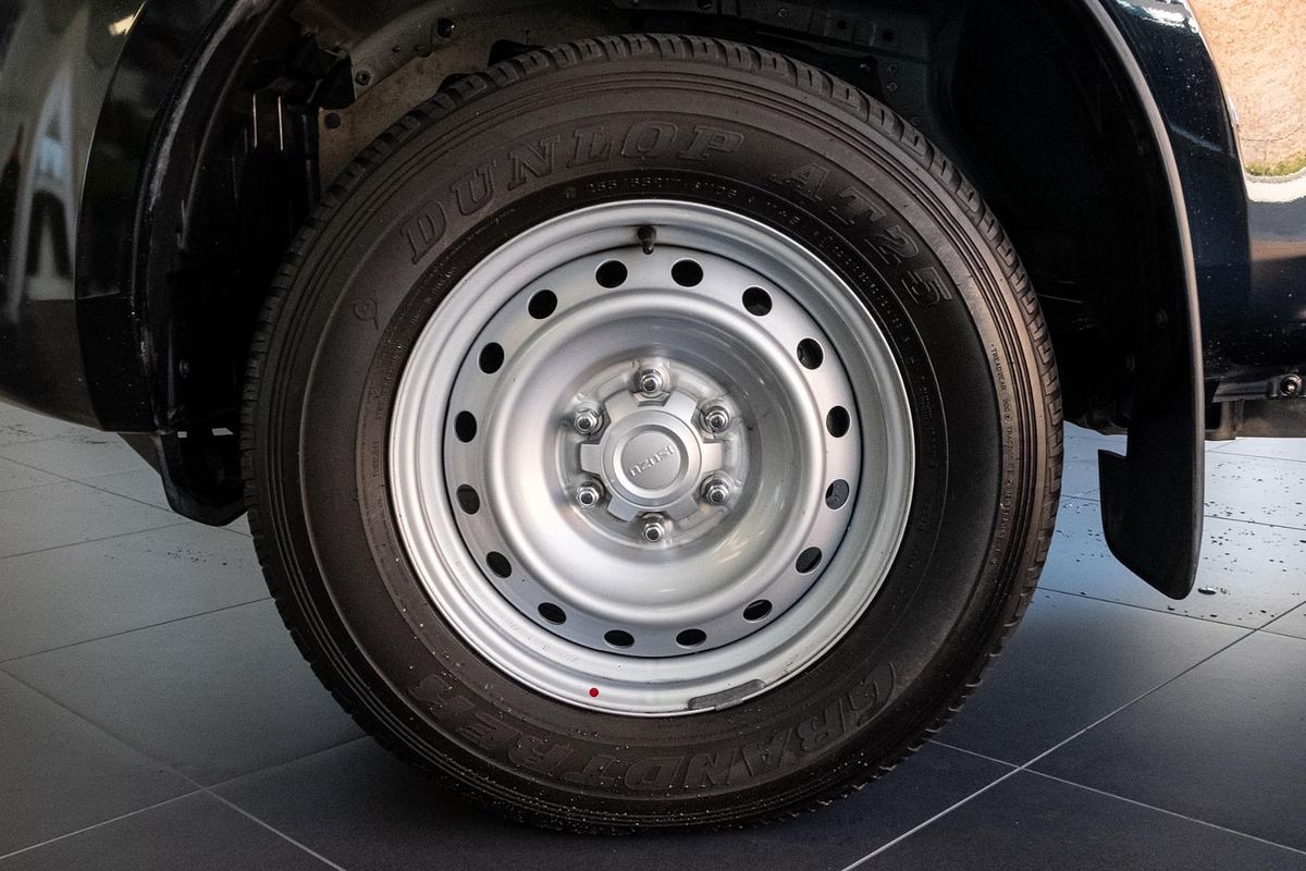 2022 Isuzu D-MAX SX High Ride Rear Wheel Drive
