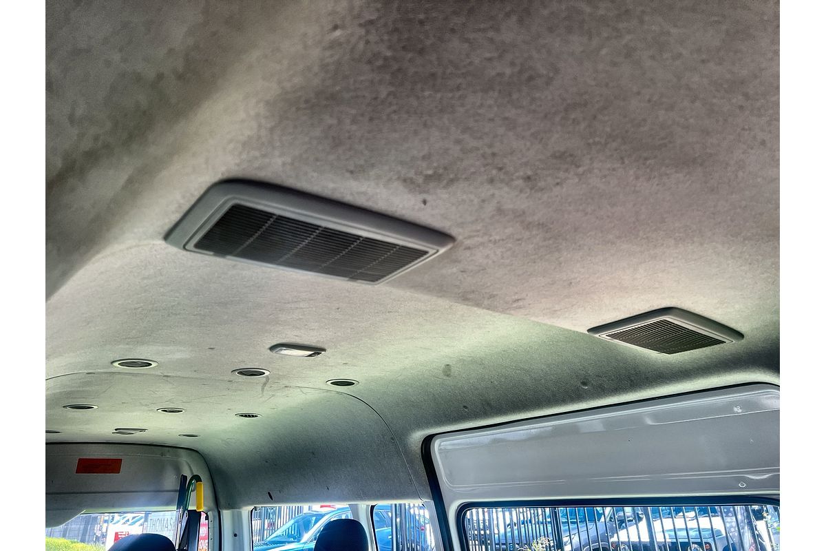 2012 Toyota Hiace Commuter KDH223R