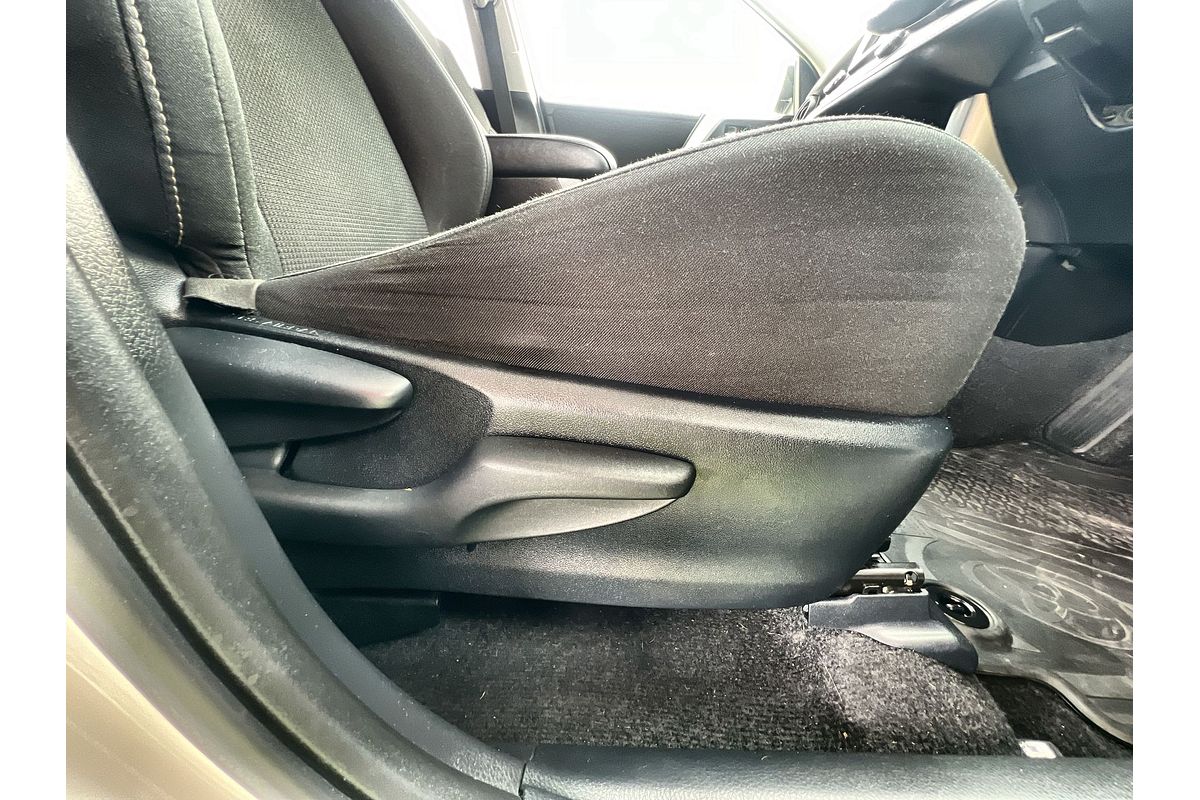 2017 Toyota RAV4 GXL ASA44R