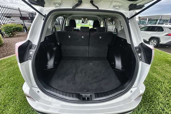 2017 Toyota RAV4 GXL ASA44R