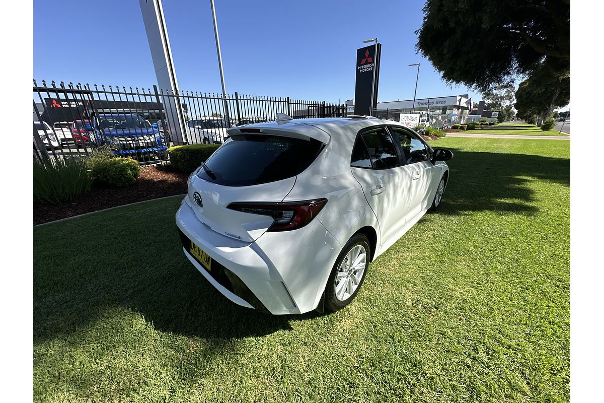 2022 Toyota Corolla Ascent Sport Hybrid ZWE211R