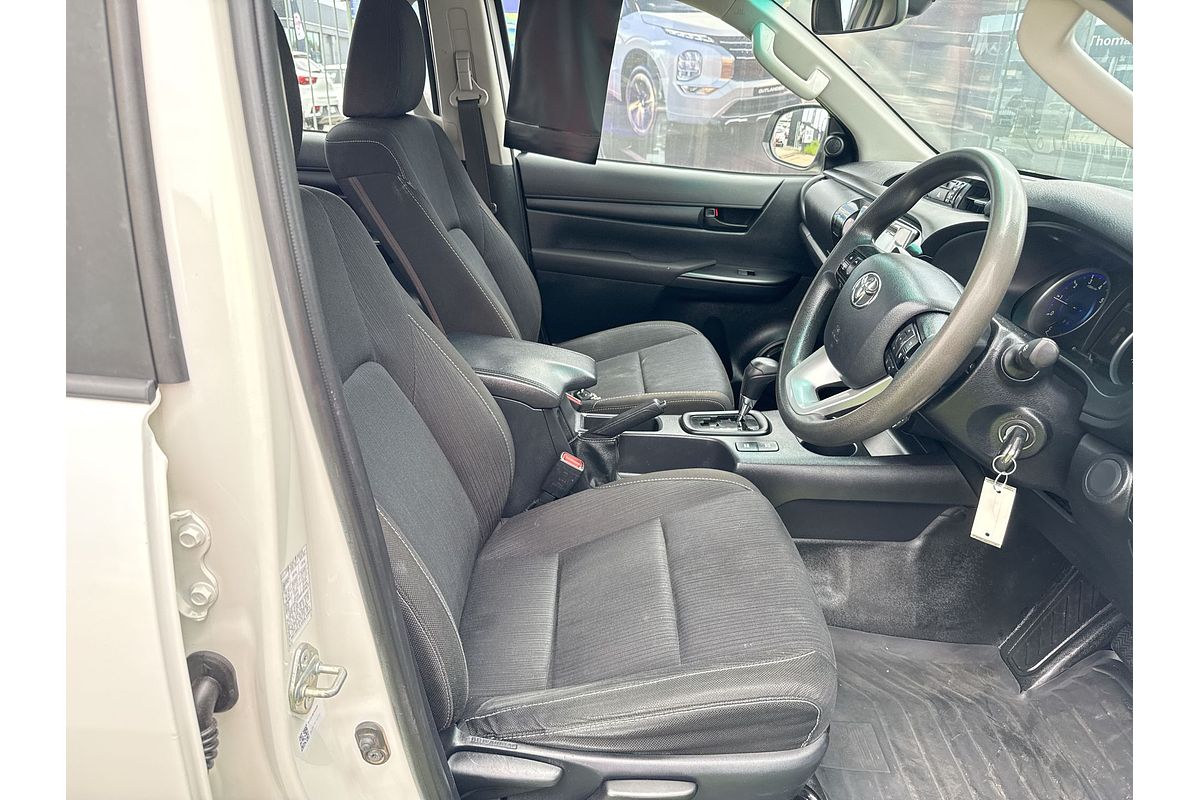 2020 Toyota Hilux SR GUN126R 4X4