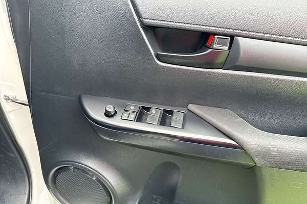 2020 Toyota Hilux SR GUN126R 4X4