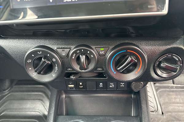 2020 Toyota Hilux SR GUN126R 4X4