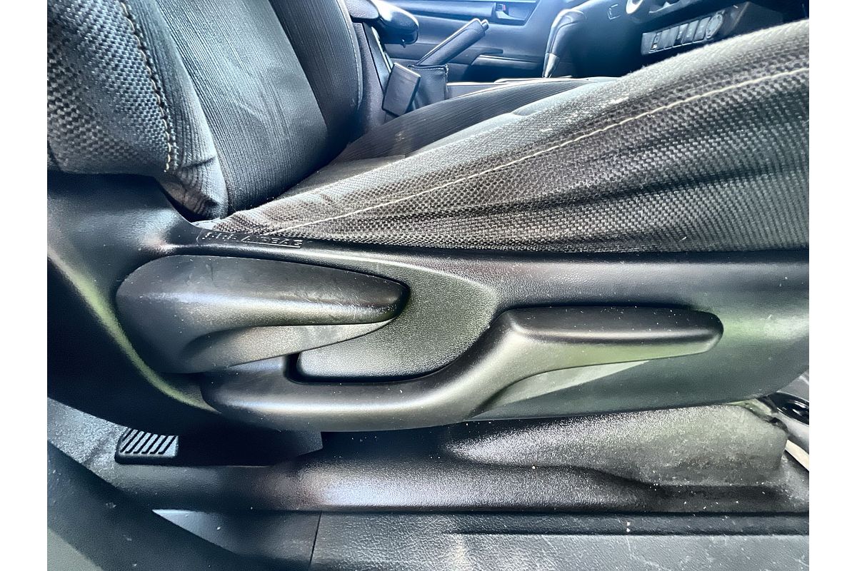 2019 Toyota Hilux SR GUN126R 4X4