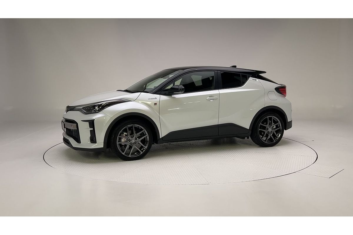 2022 Toyota C-HR GR Sport ZYX10R