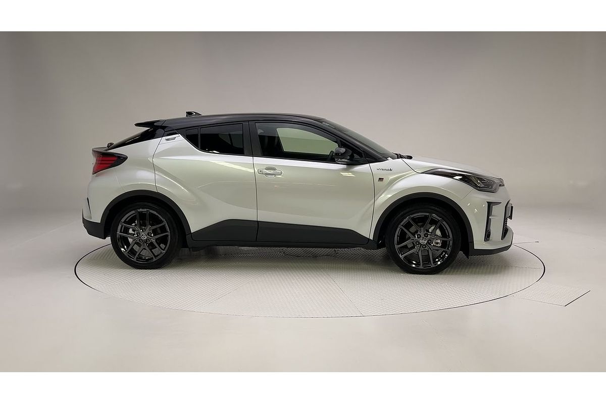 2022 Toyota C-HR GR Sport ZYX10R
