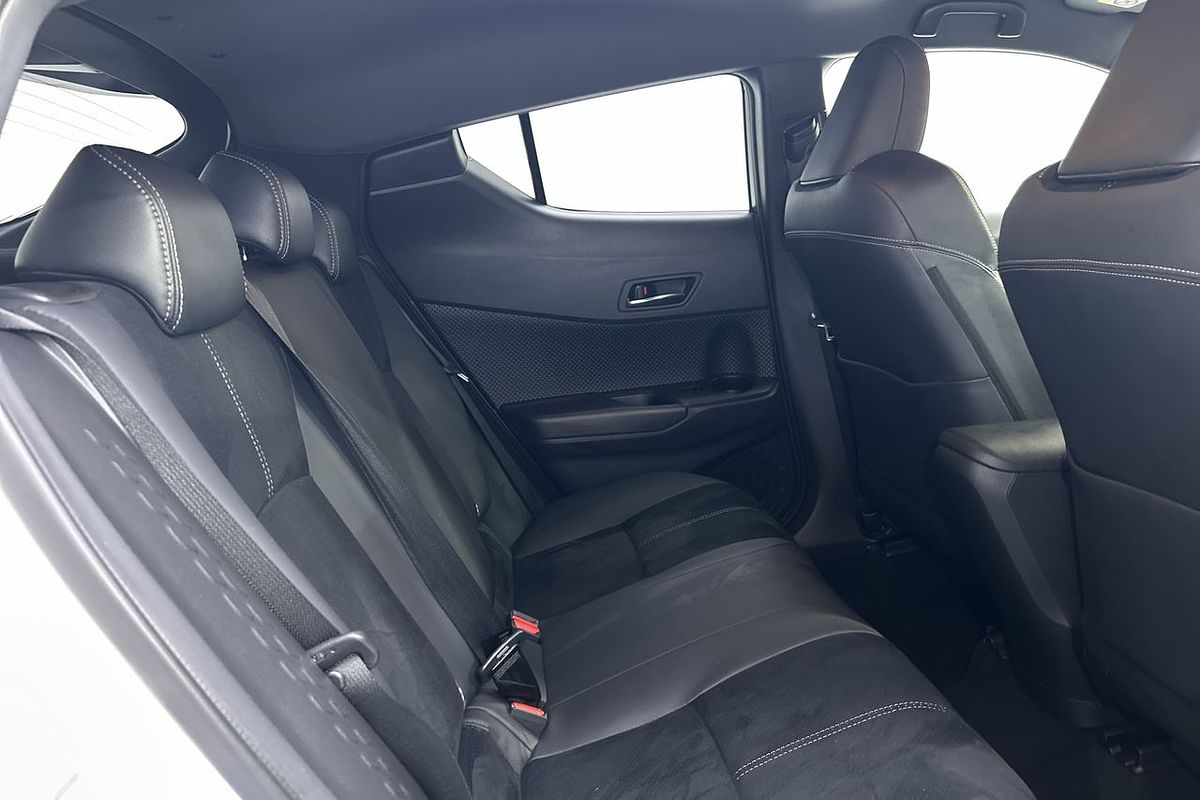 2022 Toyota C-HR GR Sport ZYX10R