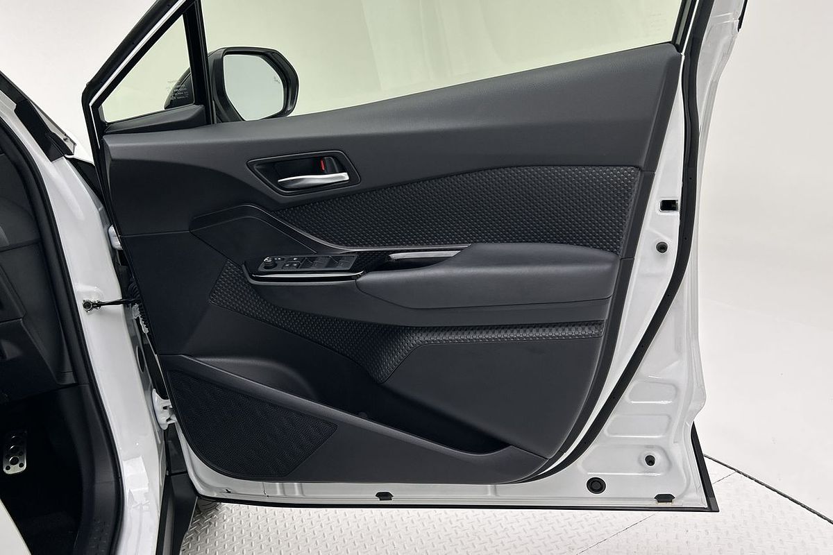 2022 Toyota C-HR GR Sport ZYX10R