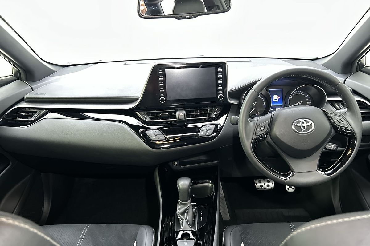 2022 Toyota C-HR GR Sport ZYX10R