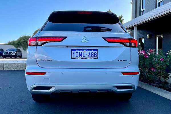 2022 Mitsubishi Outlander Exceed Tourer ZM