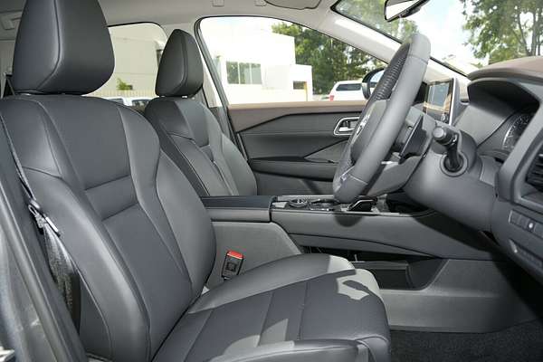 2024 Nissan X-TRAIL ST-L T33