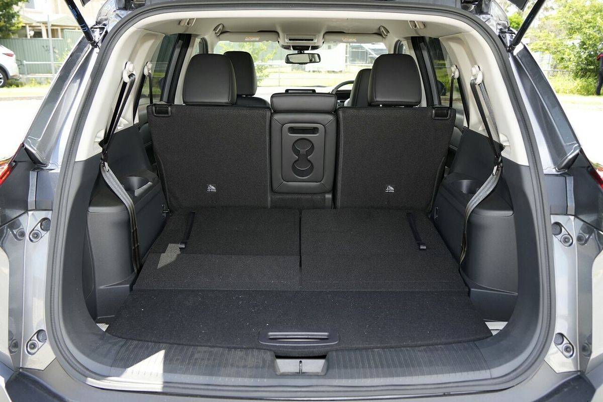 2024 Nissan X-TRAIL ST-L T33