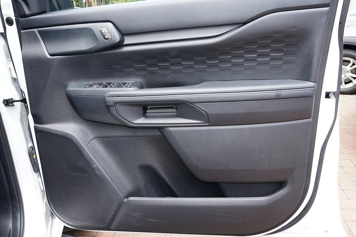 2024 Ford Everest Ambiente