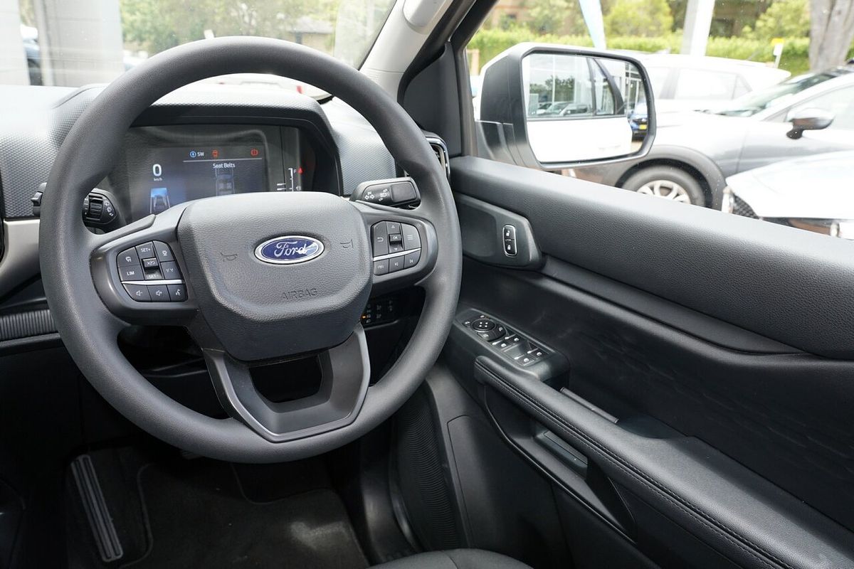 2024 Ford Everest Ambiente