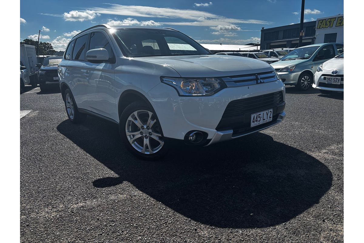 2014 Mitsubishi Outlander LS ZJ