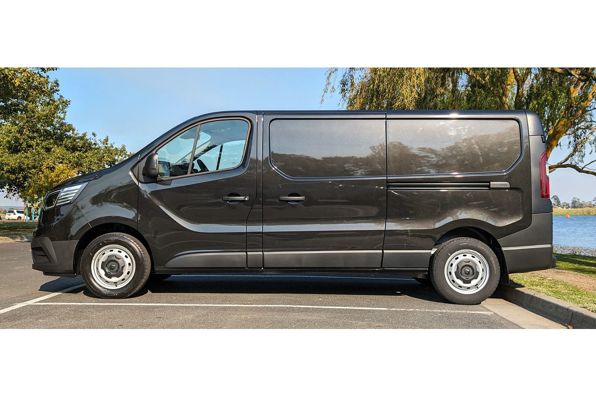 2025 Renault Trafic Premium X82 LWB