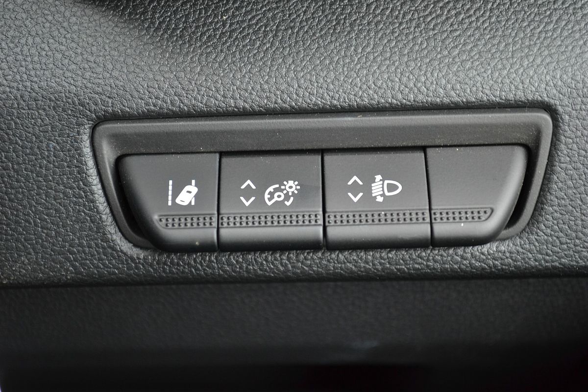 2025 Renault Trafic Premium X82 LWB