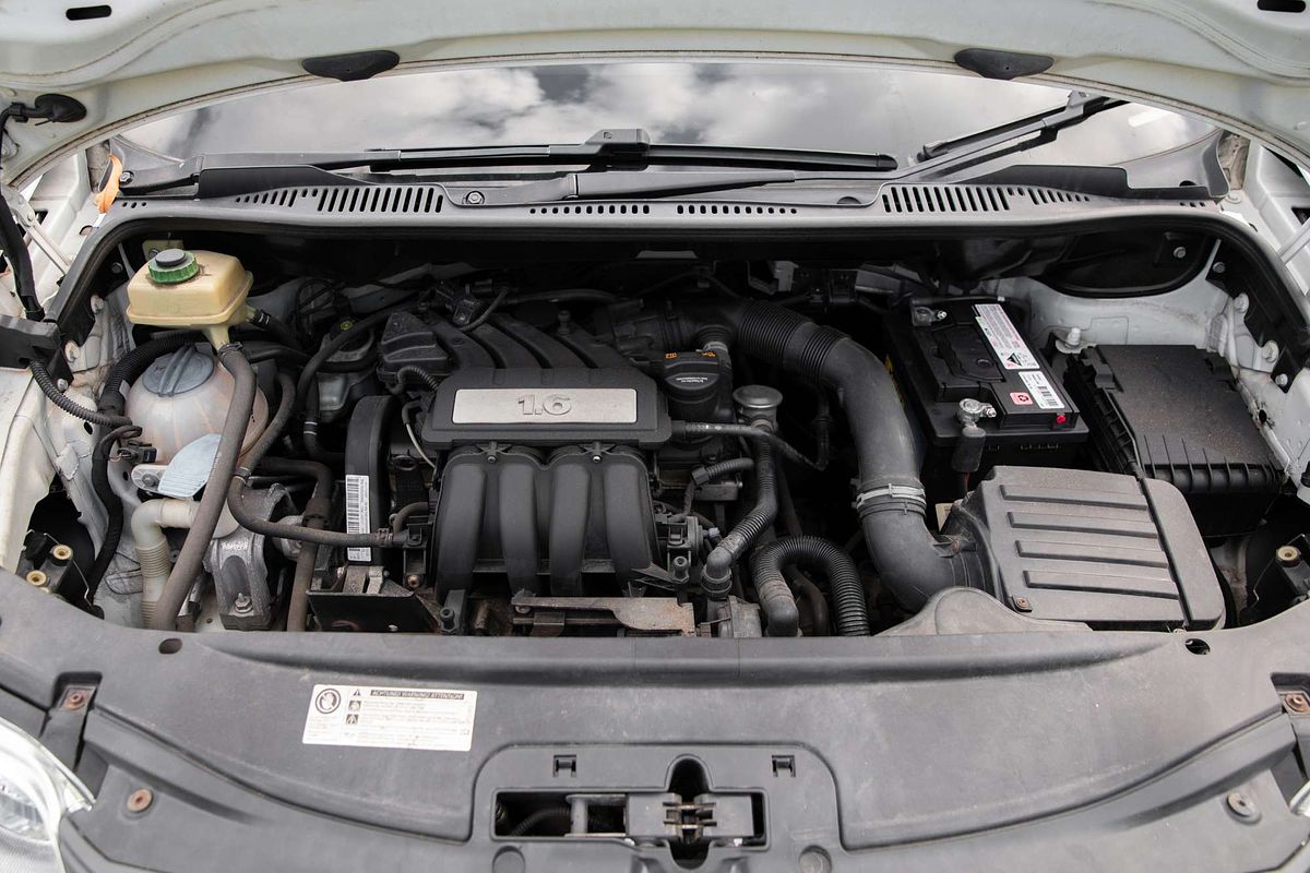 2010 Volkswagen Caddy  2KN LWB